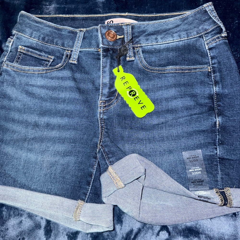 SO repreve  Jean shorts BNWT size 3/26